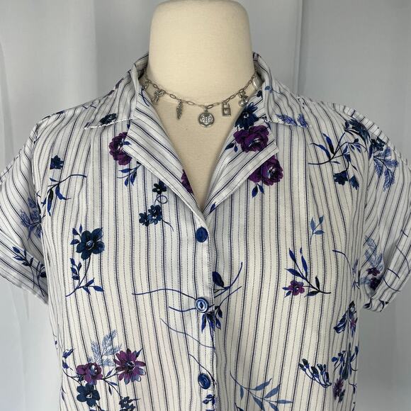 Vintage Top Plus Size 1X White Purple Floral Stripe Short Sleeve Casual Cottage - Picture 2 of 9